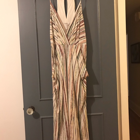 The iconic BCBG faux wrap dress - Picture 2 of 3